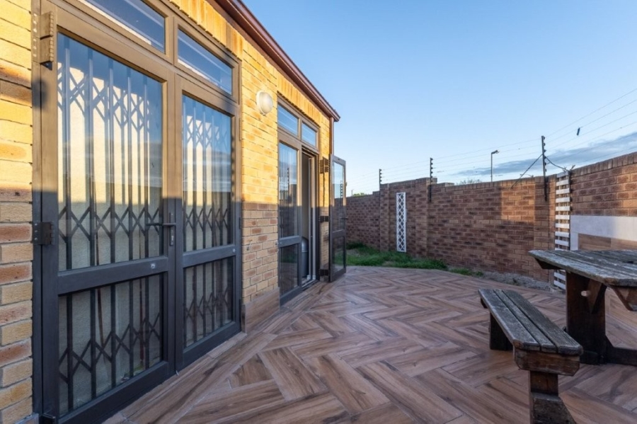 3 Bedroom Property for Sale in Soneike Western Cape